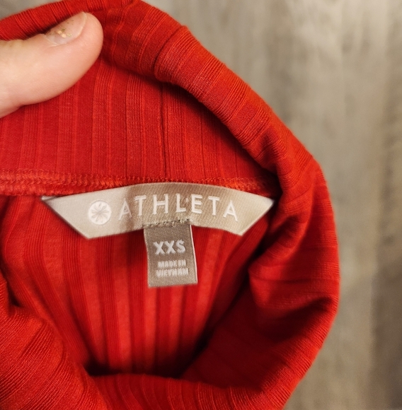 Athleta Essence Ribbed Red Lightweight Turtleneck Long Sleeve Shirt Size 2XS - Picture 7 of 7